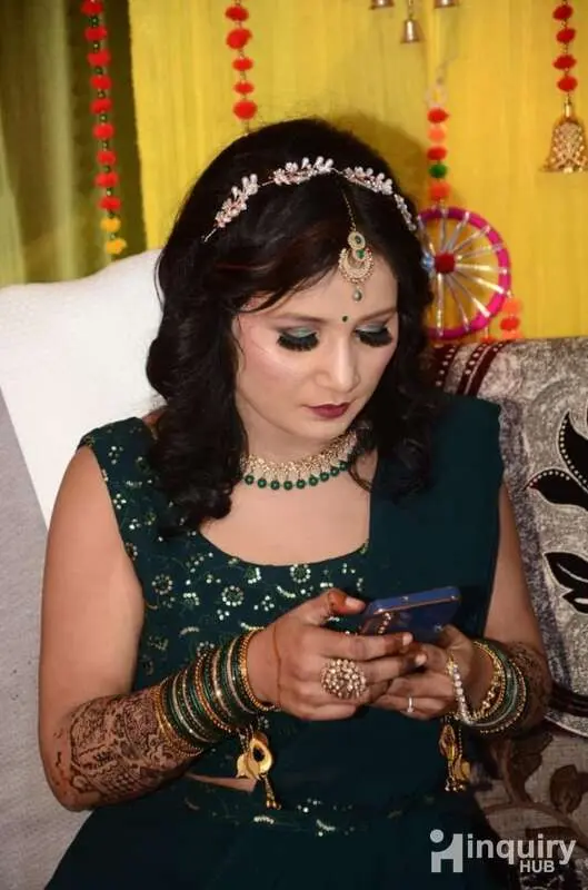 Sandhvi Bridal Makeup Artist| Hairstylist