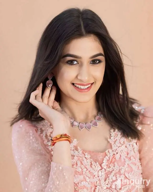 Mrunal Makeover