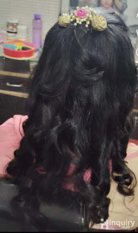 Max Beauty Parlour