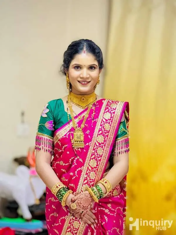 Makeupartist Prajakta Jawalkar