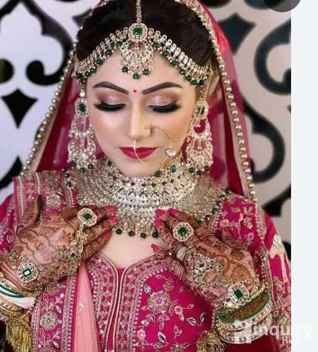 Arshi Makeovers
