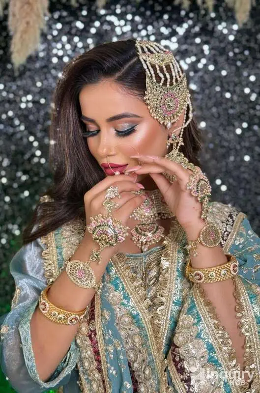 Glamour Look By Madhu Koul