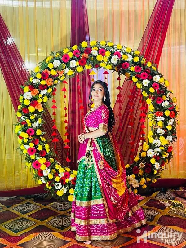Look Gorgeous By Pooja And Rachna