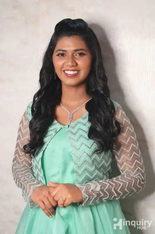 Shalinishanmugam Makeup And Hair