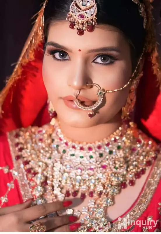 Akshu Makeovers