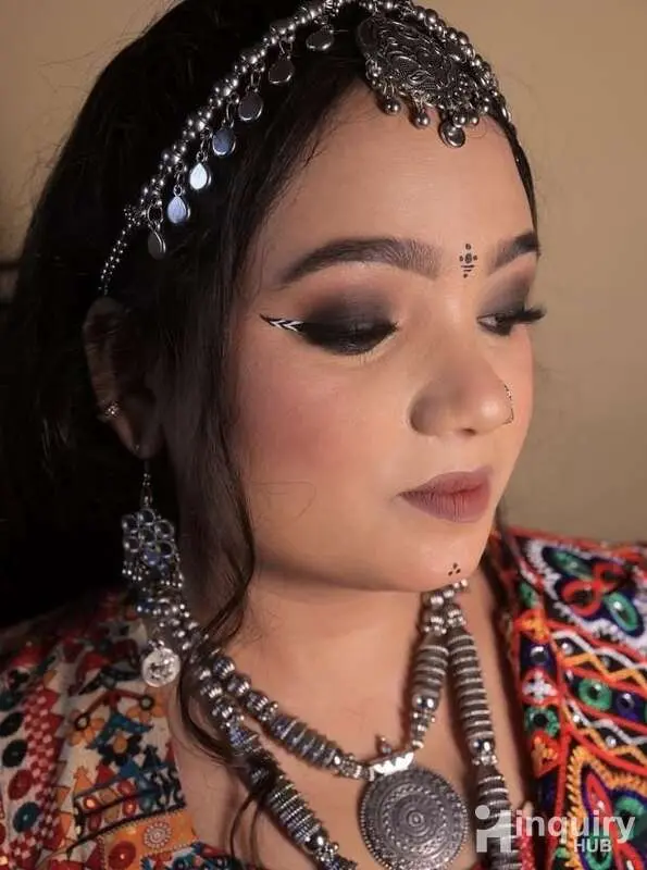 Roshani Artistry