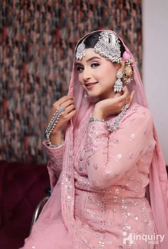 Maryam Nafis Makeup Artist