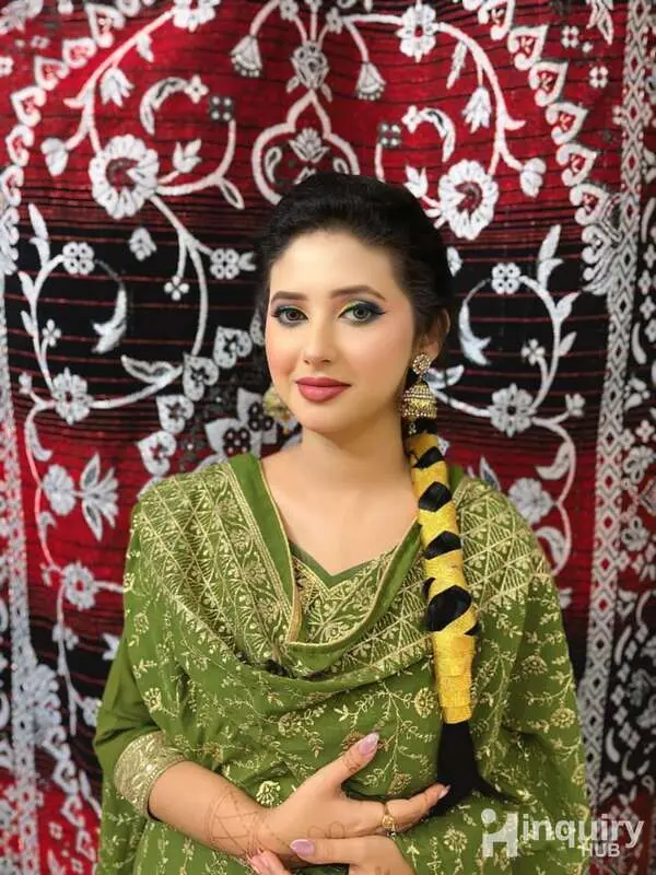 Mariyakhan Professional Makeup Artist
