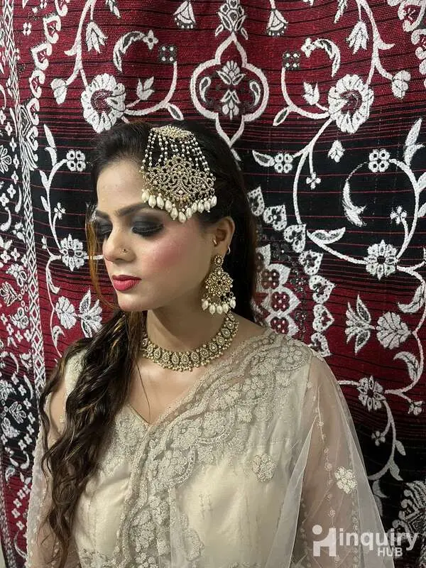 Mariyakhan Professional Makeup Artist