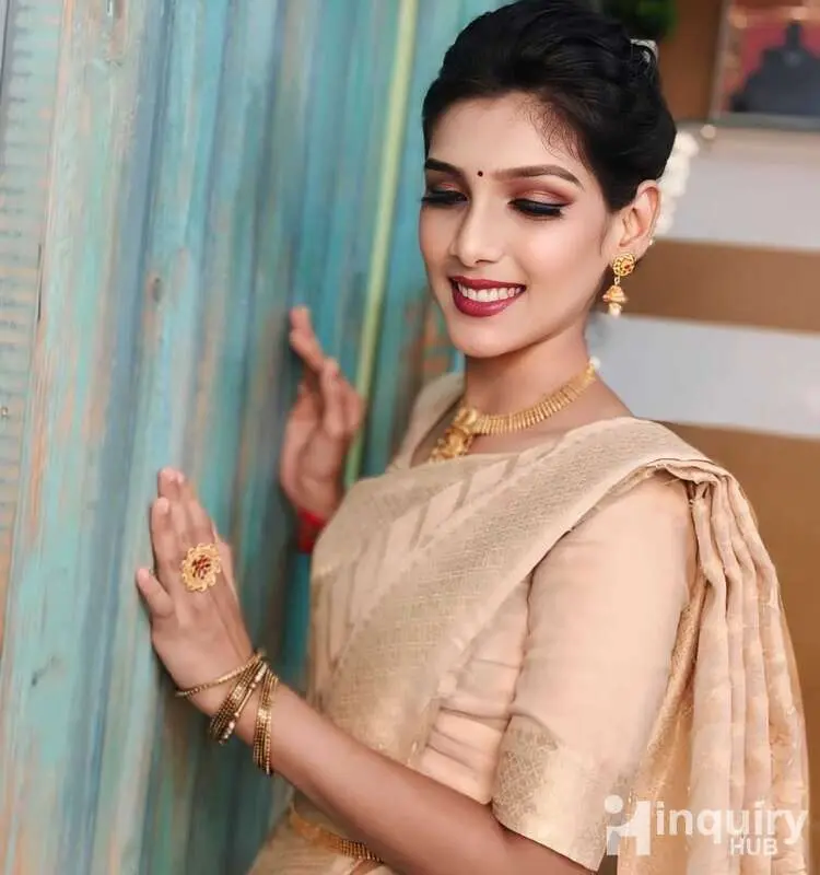 Makeup Hair Artist