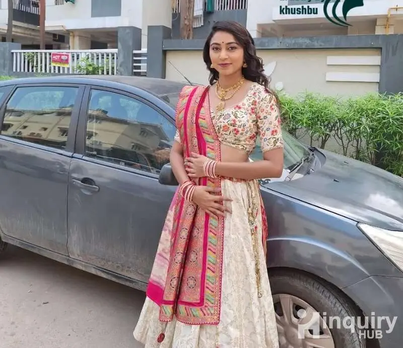 Khushbu Khatri Makeup Artist