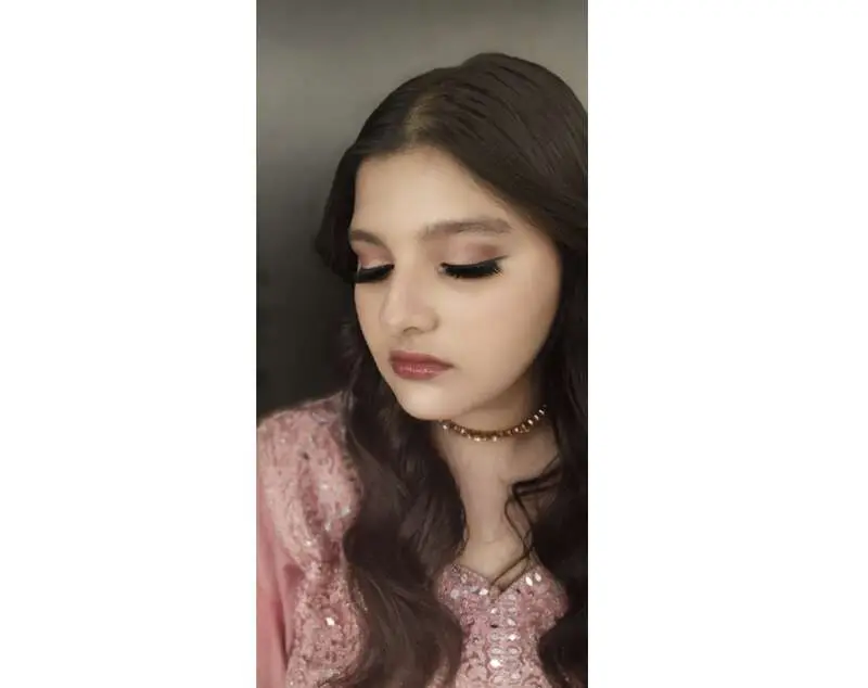 Laara_belle_brush