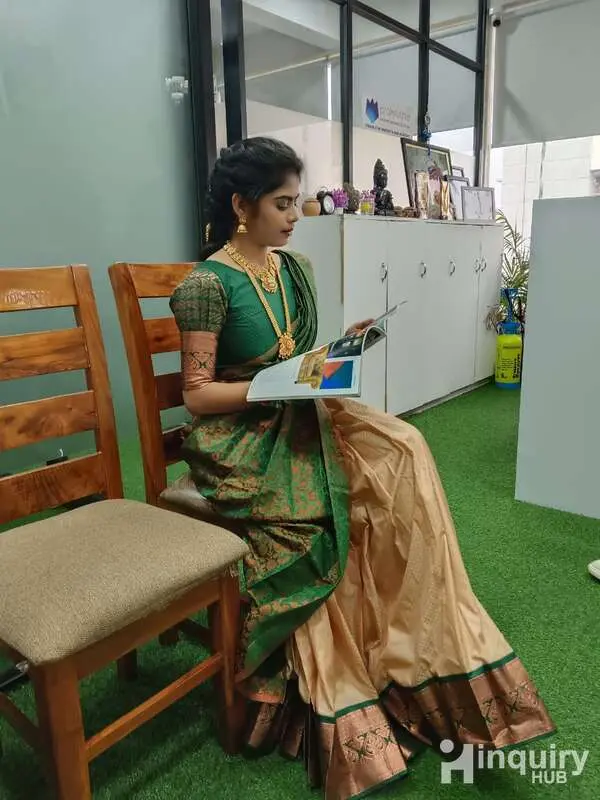 Divya Makeup Artist .