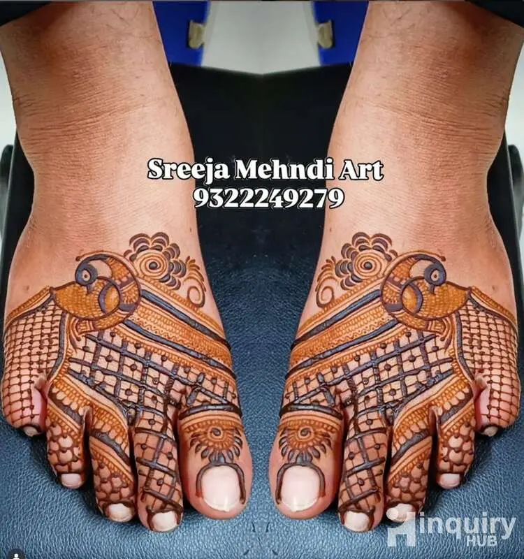 Professional Mehndi Artist