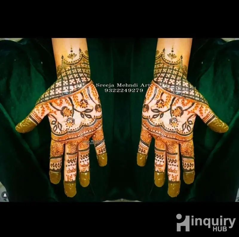 Professional Mehndi Artist