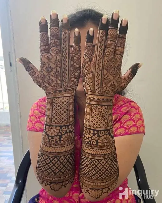 Safiya Mehndi Artist