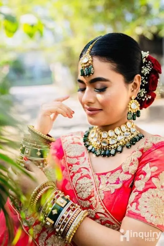 Makeupartist_urmila