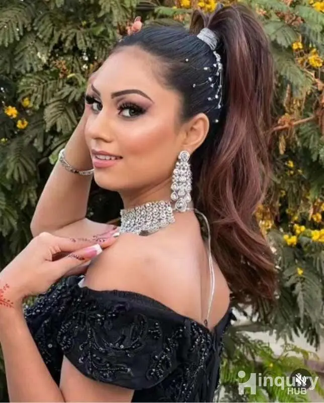 Makeupartist_urmila