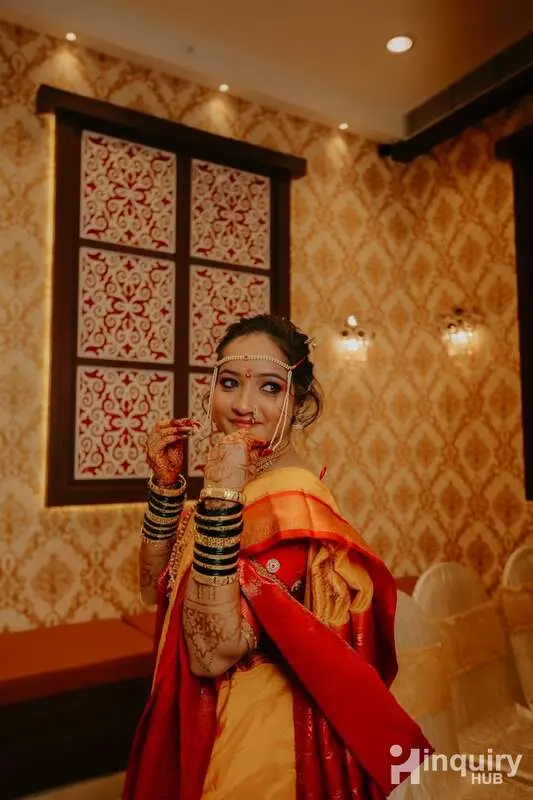 Makeupartist_urmila