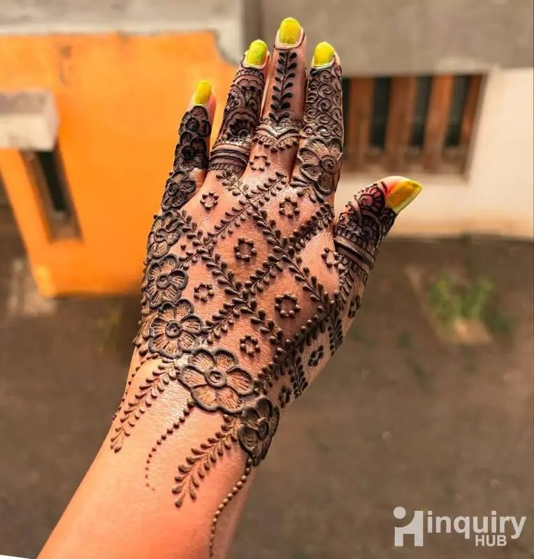 Nazmeen Mehandi Artist