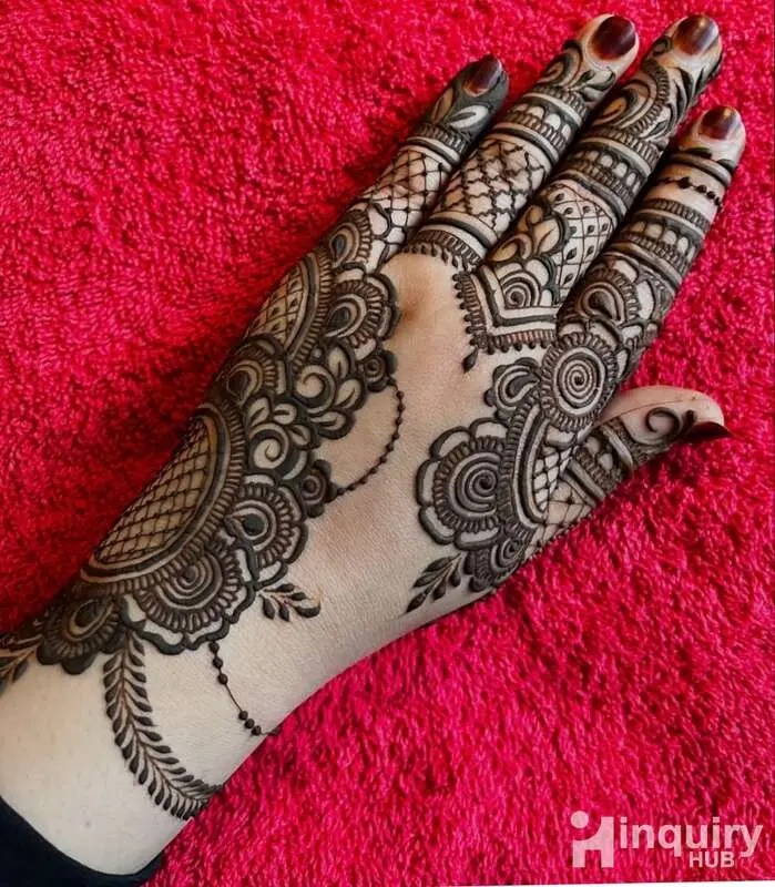 Nazmeen Mehandi Artist