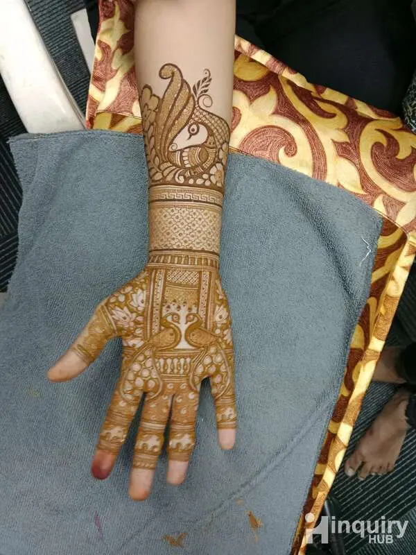 Bhoomi Henna