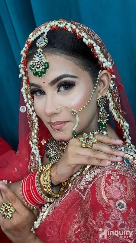 Sakshi Makeovers