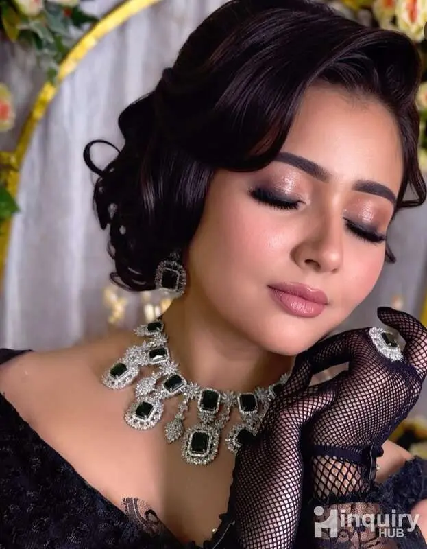 Megha’z Makeup Studio And Academy