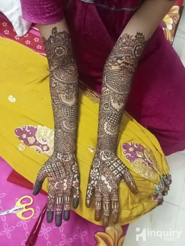 Sana Mahandi Artist
