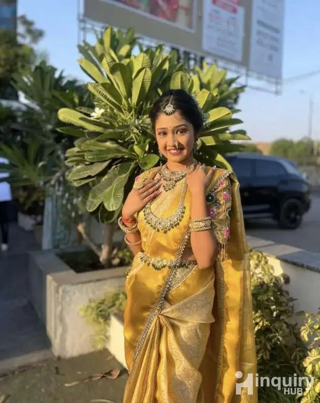 Meeras Glam Gallery Mekover