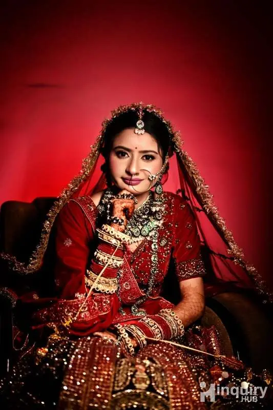 Diksha Makeovers And Academy