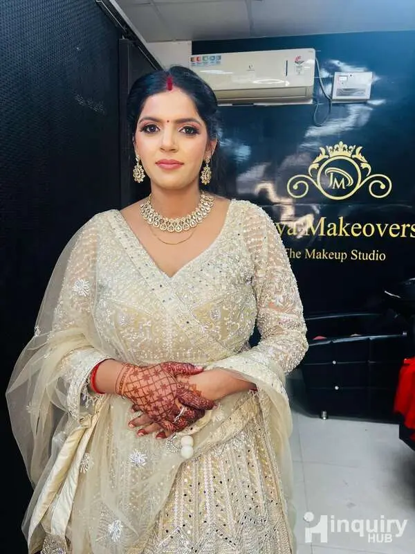 Jaya Makeoverss Makeup Studio