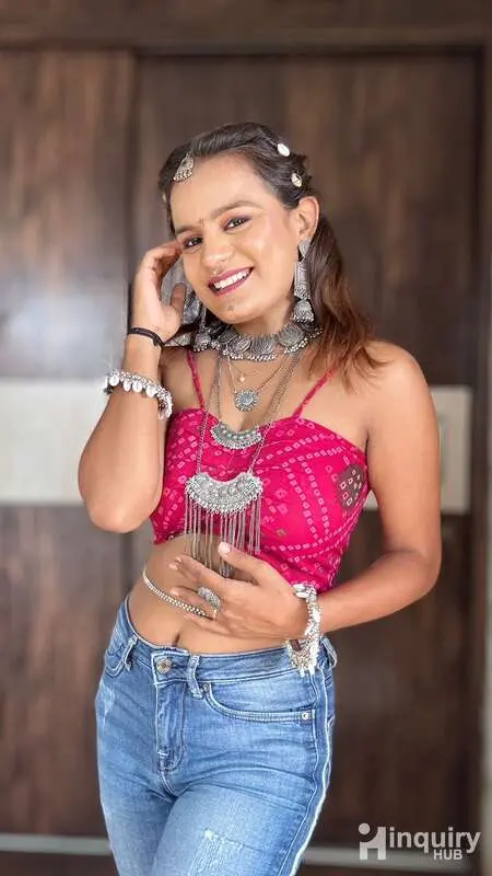 : Prathna Makeup Artist