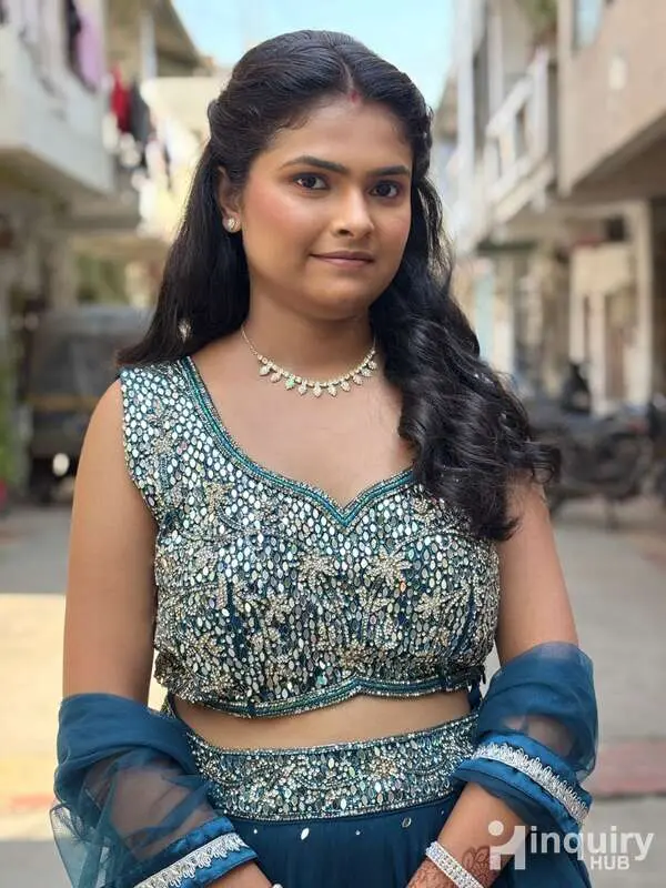 : Prathna Makeup Artist
