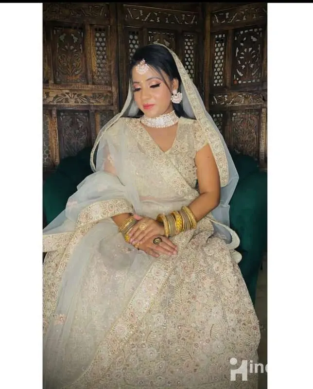 Mansi Makeups