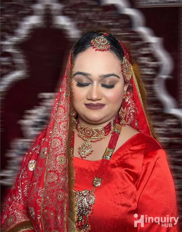 Avini Gupta Glam