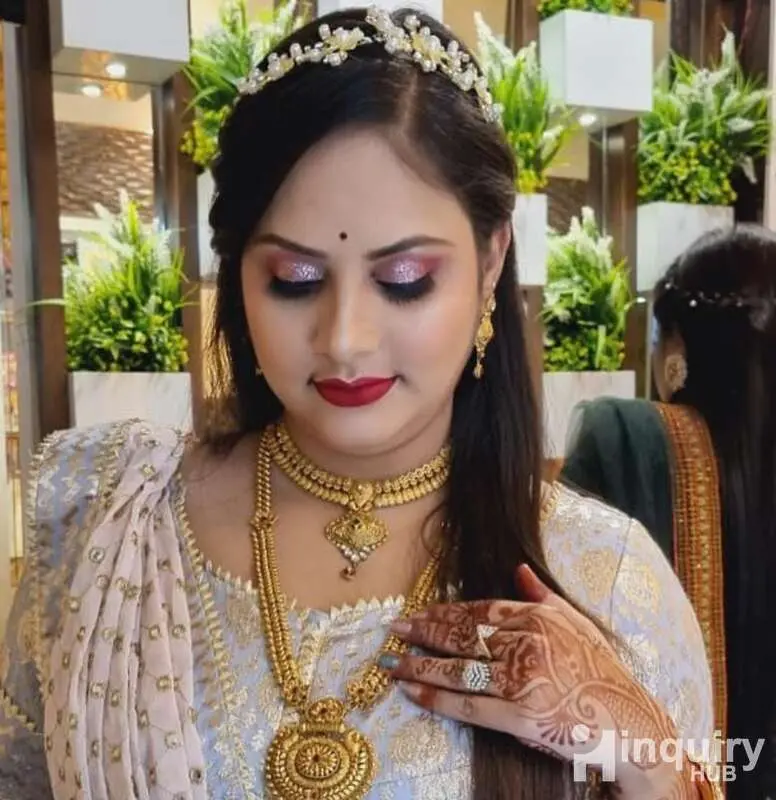 Smita_smakeupbrush
