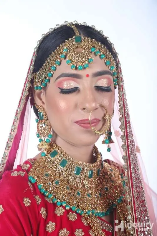 Pratibha Makeup Artist