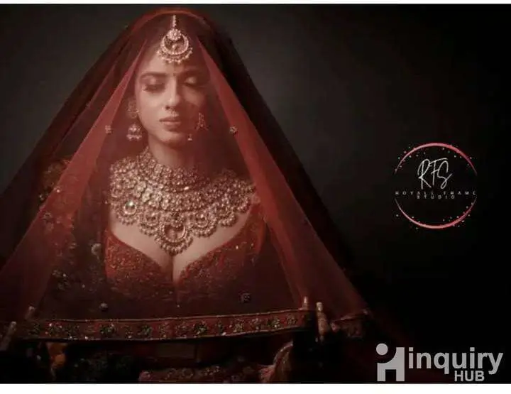 Royale Frame Studio