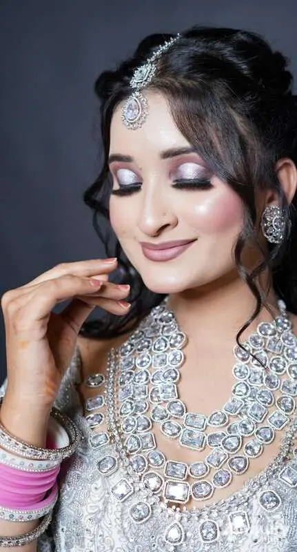 Mansi Makeovers