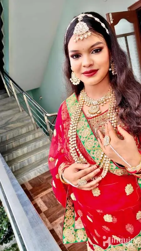 Saba Anjum Makeup Artist