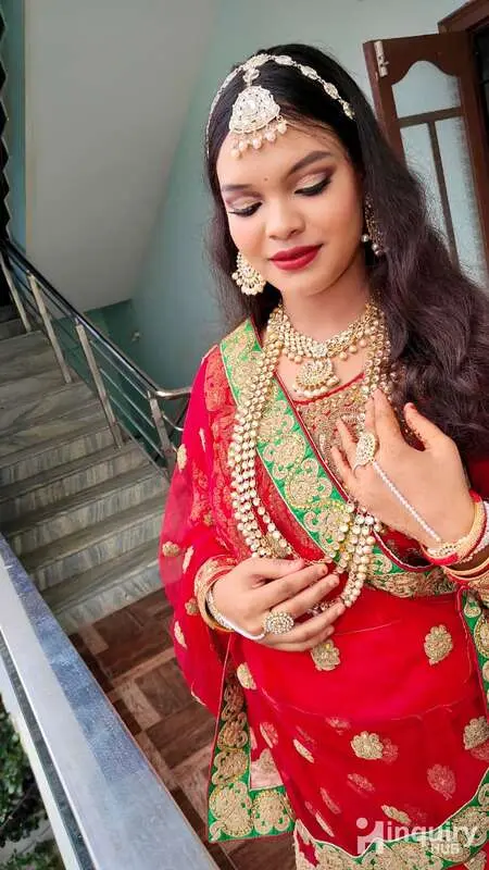 Saba Anjum Makeup Artist