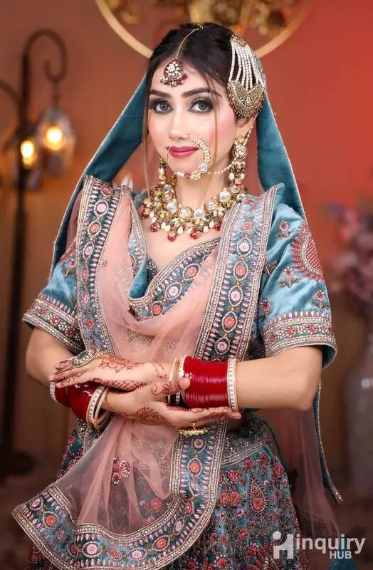 Qualified Professional Makeup Artist