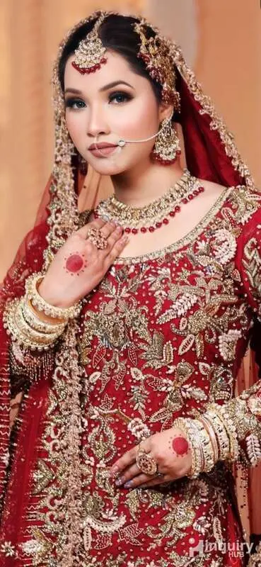 Qualified Professional Makeup Artist