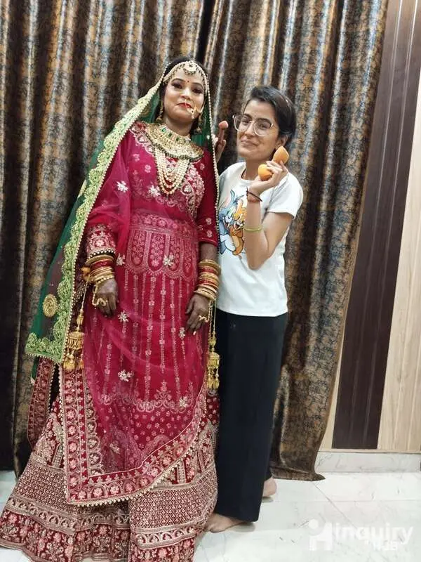 Priya Makeovers And Make Up
