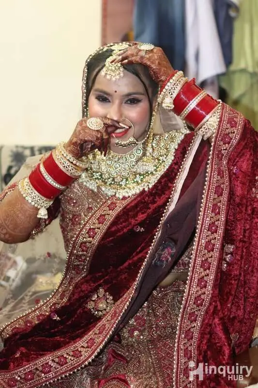 Priya Makeovers And Make Up