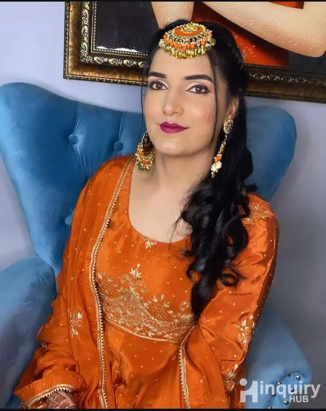 Mansi Chauhan Makeup Artist