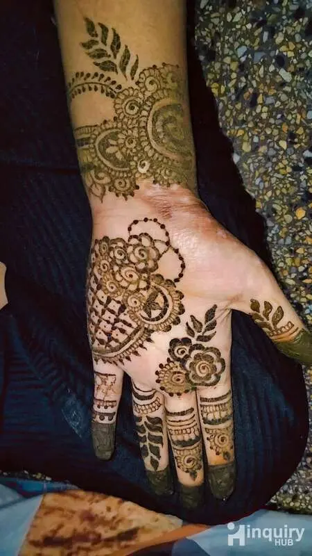 Daisy Mehendi