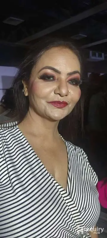 Anshu Makeup Artist 0811