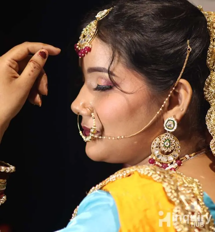 Akriti Makeovers